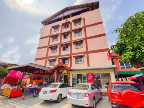 Hotels in Khlong Khwai